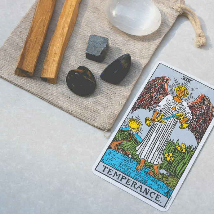 Het Begrijpen van Tarot: Een Uitgebreide Gids voor Beginners