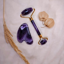 Load image into Gallery viewer, Amethist massageroller en Gua Sha gift box - goud - Insight Stones