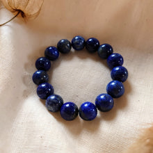 Afbeelding in Gallery-weergave laden, Lapis Lazuli kogelarmband 12mm - Insight Stones