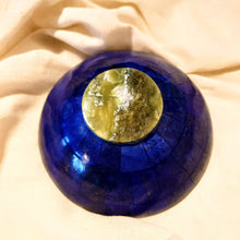 Load image into Gallery viewer, Lapis Lazuli schaaltje met serpentijn - Insight Stones