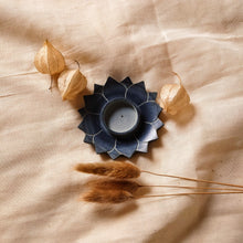 Charger l&#39;image dans la galerie, Lotus zeepsteen kaars- en wierookhouder - Insight Stones