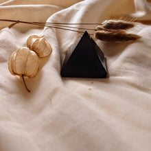 Load image into Gallery viewer, Shungiet Piramide - Insight Stones